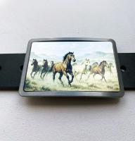 Boucle de ceinture Chevaux mustang en liberté  